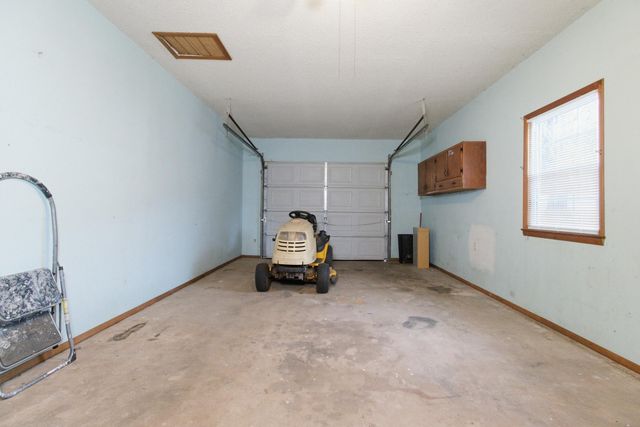 2004 Lynn Drive, West Plains, MO 65775