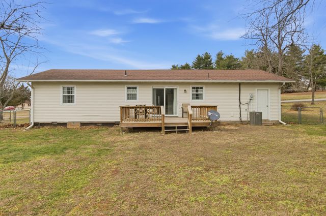 2004 Lynn Drive, West Plains, MO 65775