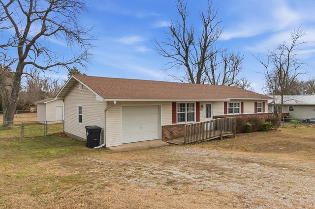 2004 Lynn Drive, West Plains, MO 65775