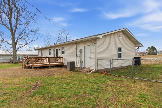 2004 Lynn Drive, West Plains, MO 65775