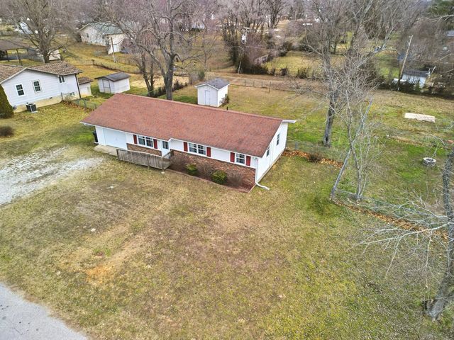 2004 Lynn Drive, West Plains, MO 65775