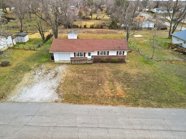 2004 Lynn Drive, West Plains, MO 65775