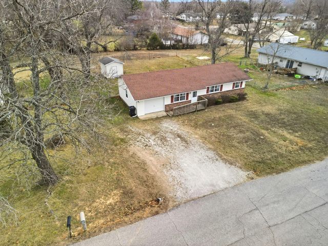 2004 Lynn Drive, West Plains, MO 65775