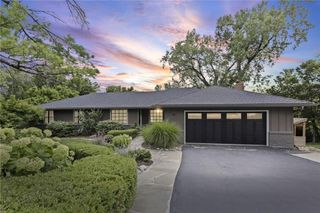 180 Terrace Trail S, Lake Quivira, KS 66217