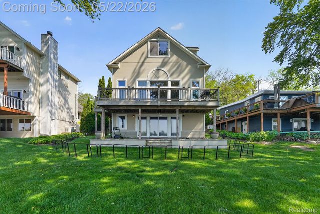 5025 Harp Drive, Fenton Charter Township, MI 48451
