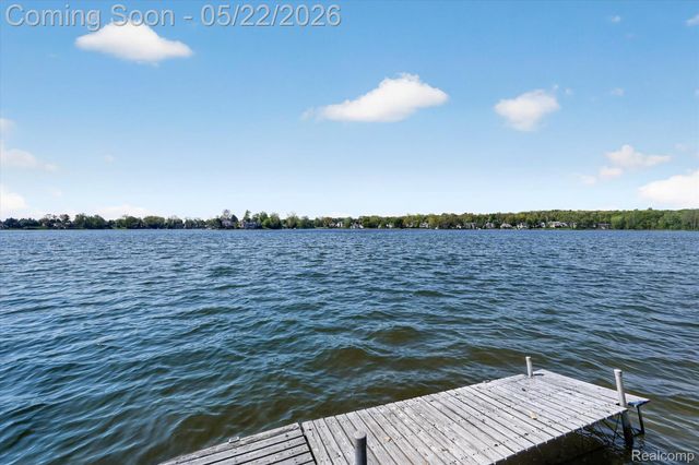 5025 Harp Drive, Fenton Charter Township, MI 48451