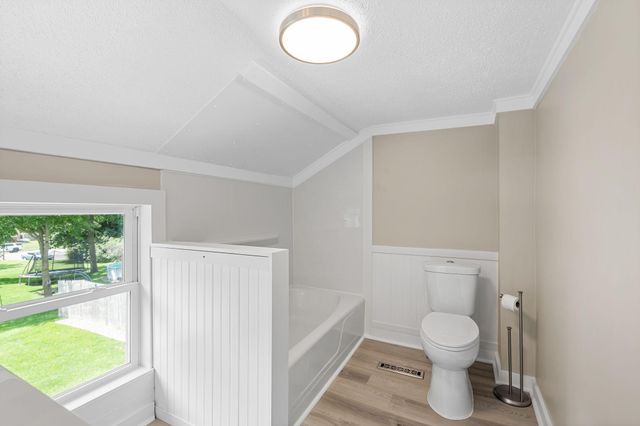 1010 S Grove Avenue, Owatonna, MN 55060