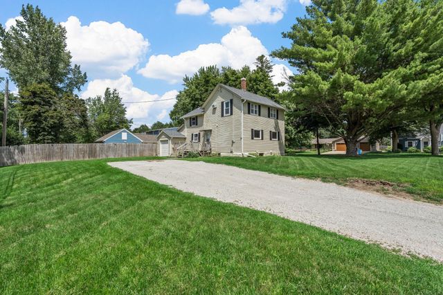 1010 S Grove Avenue, Owatonna, MN 55060