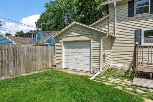 1010 S Grove Avenue, Owatonna, MN 55060