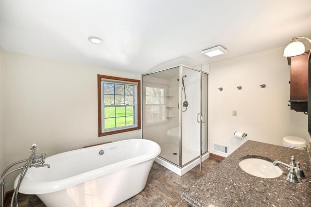 W278N1973 Lakeview DRIVE, Pewaukee, WI 53072