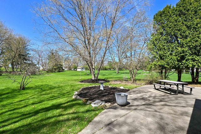 W278N1973 Lakeview DRIVE, Pewaukee, WI 53072