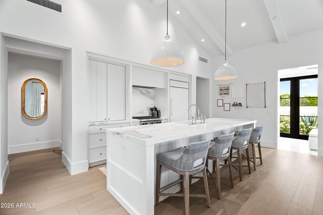 5531 E MOCKINGBIRD Lane, Paradise Valley, AZ 85253