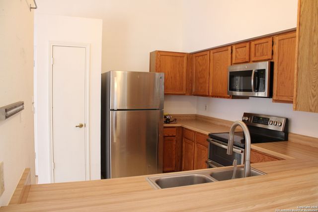 14110 George, San Antonio, TX 78231