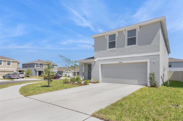 37092 KINGS CROWN DRIVE, Zephyrhills, FL 33541