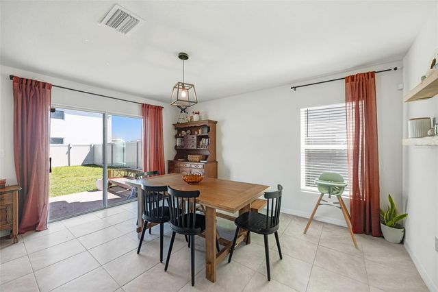 37092 KINGS CROWN DRIVE, Zephyrhills, FL 33541