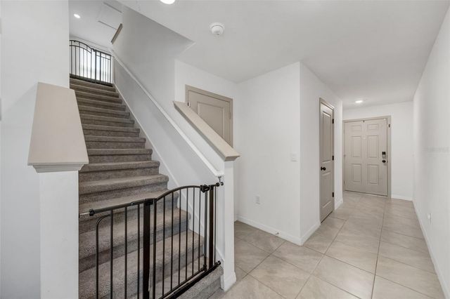 37092 KINGS CROWN DRIVE, Zephyrhills, FL 33541