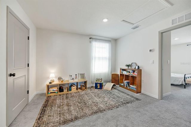 37092 KINGS CROWN DRIVE, Zephyrhills, FL 33541