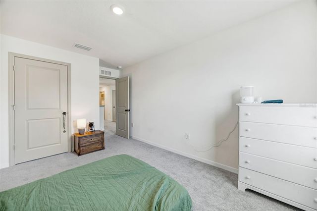 37092 KINGS CROWN DRIVE, Zephyrhills, FL 33541