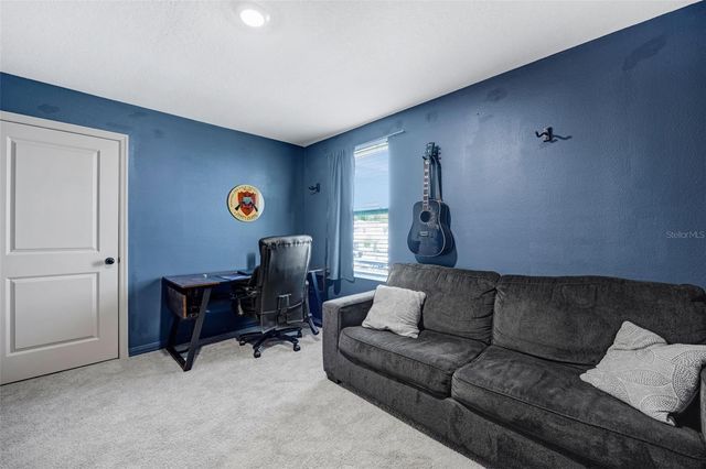 37092 KINGS CROWN DRIVE, Zephyrhills, FL 33541