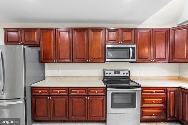 1538 TASKER ST, Philadelphia, PA 19145