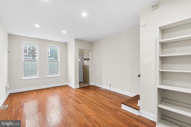 1538 TASKER ST, Philadelphia, PA 19145