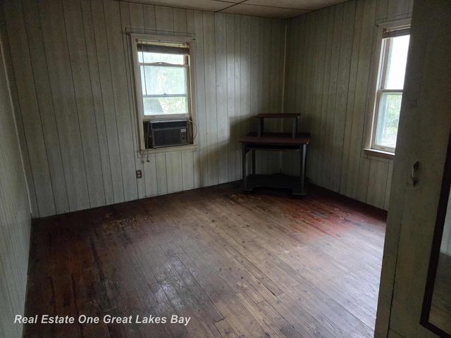 2016 S Vassar Road, Vassar, MI 48768