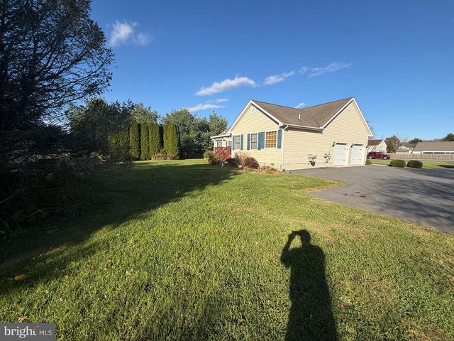 1622 FORREST AVE, Dover, DE 19904