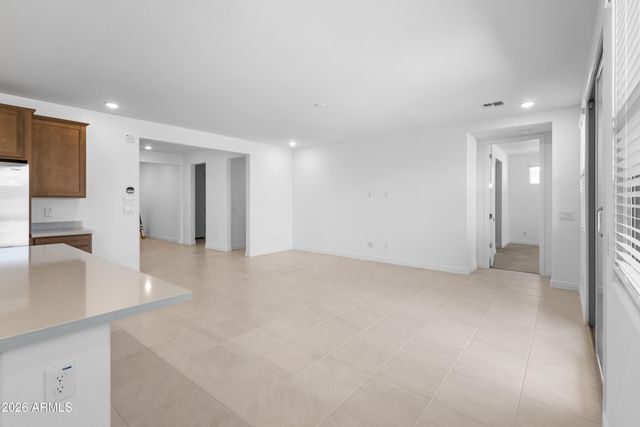 14832 W HONEYSUCKLE Drive, Surprise, AZ 85387