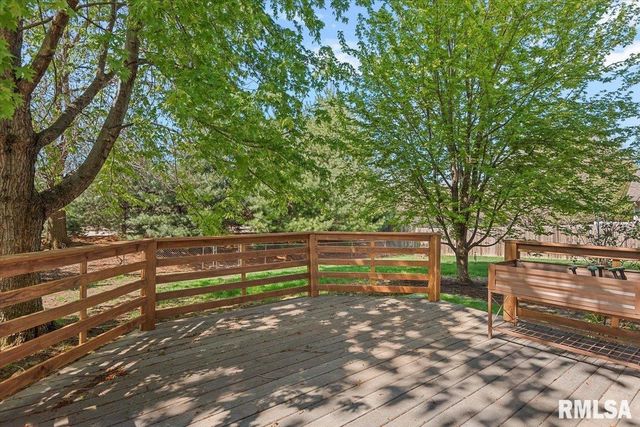 5 TAFT Drive, Rochester, IL 62563