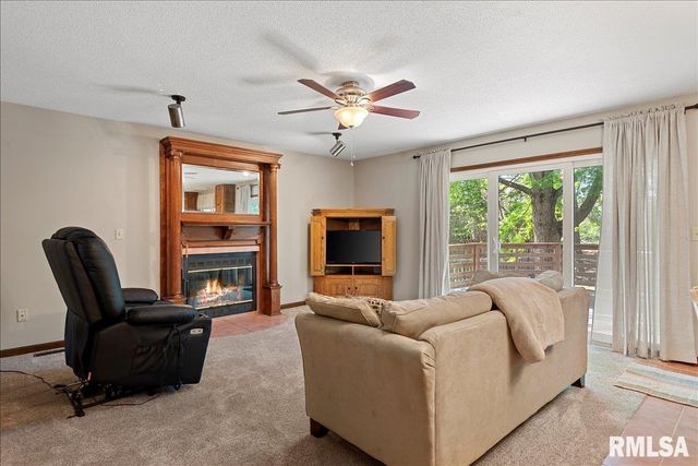 5 TAFT Drive, Rochester, IL 62563