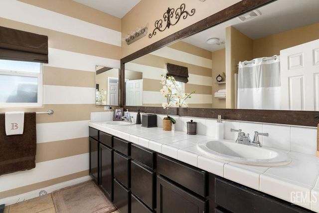10920 Destino Court, Bakersfield, CA 93312