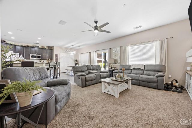 10920 Destino Court, Bakersfield, CA 93312