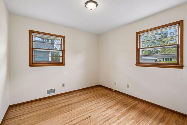 5419 50th Avenue N, Crystal, MN 55429