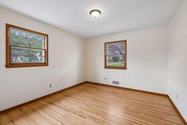 5419 50th Avenue N, Crystal, MN 55429
