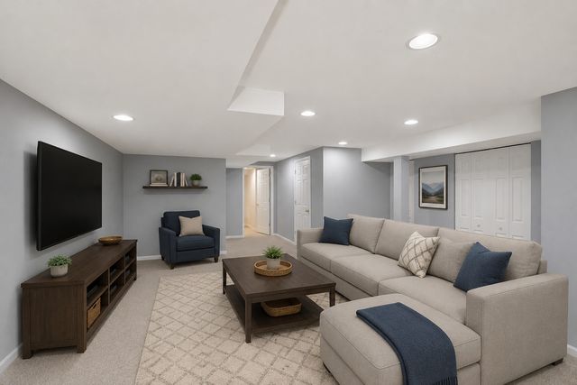1896 Keystone Place 1896, Schaumburg, IL 60193