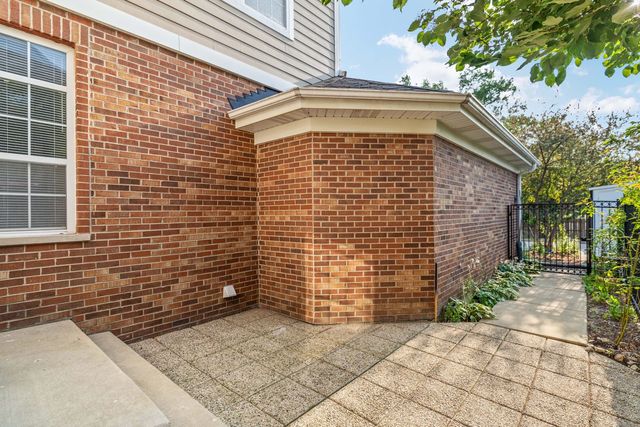 1896 Keystone Place 1896, Schaumburg, IL 60193