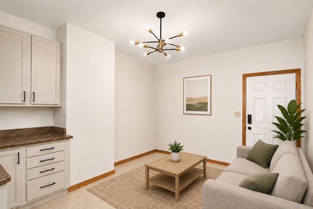 1896 Keystone Place 1896, Schaumburg, IL 60193