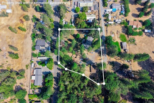 577 Galice Road, Merlin, OR 97532