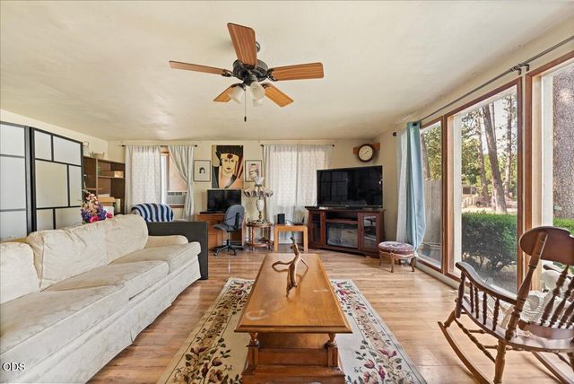 577 Galice Road, Merlin, OR 97532