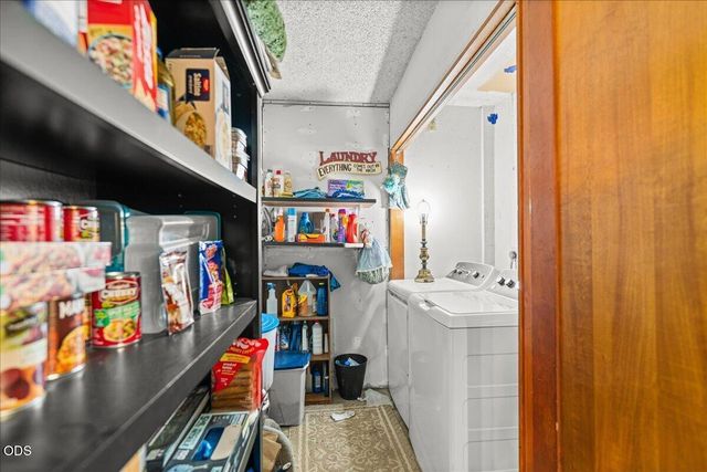 577 Galice Road, Merlin, OR 97532