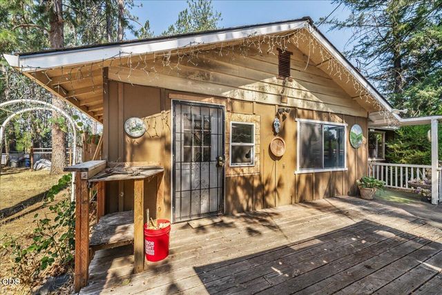 577 Galice Road, Merlin, OR 97532