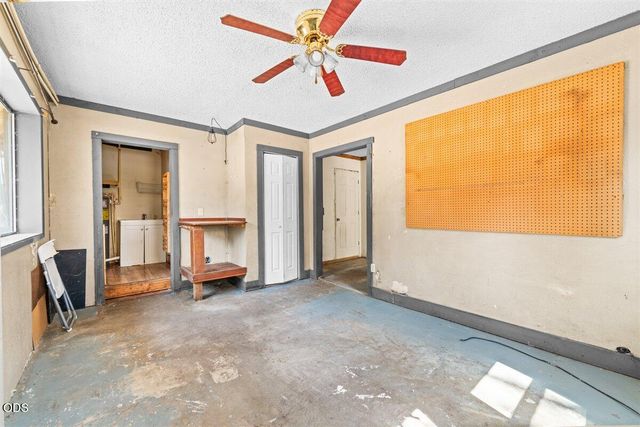 577 Galice Road, Merlin, OR 97532