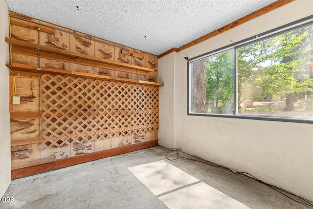 577 Galice Road, Merlin, OR 97532
