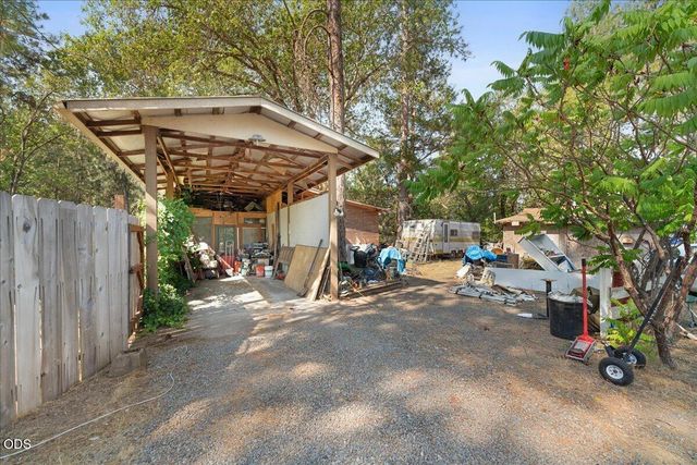 577 Galice Road, Merlin, OR 97532