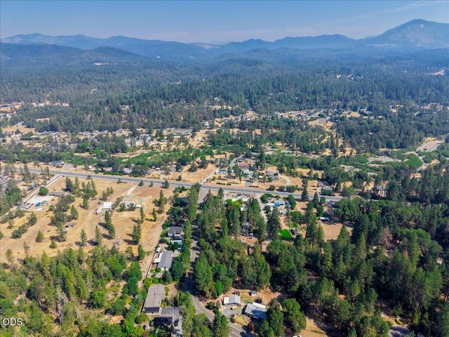 577 Galice Road, Merlin, OR 97532