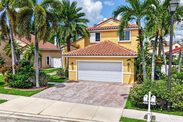 18611 NW 11th Street, Pembroke Pines, FL 33029