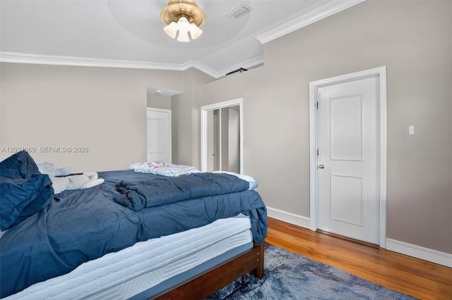 18611 NW 11th Street, Pembroke Pines, FL 33029