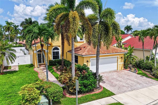 18611 NW 11th Street, Pembroke Pines, FL 33029