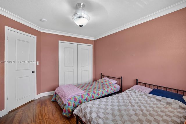 18611 NW 11th Street, Pembroke Pines, FL 33029