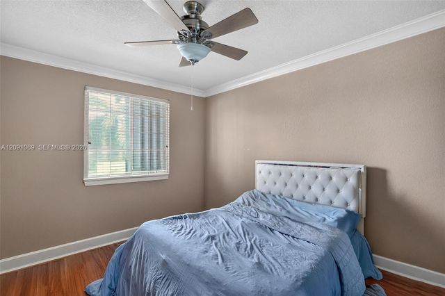 18611 NW 11th Street, Pembroke Pines, FL 33029